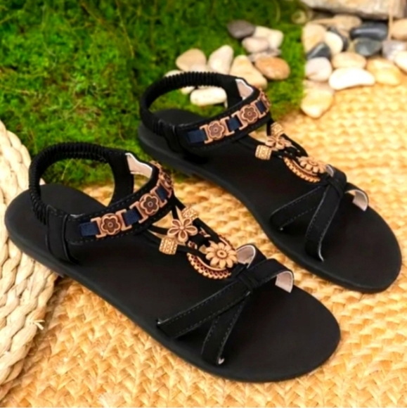 Elegant Black and Gold Women's Sandals Sz 8 - Picture 5 of 6